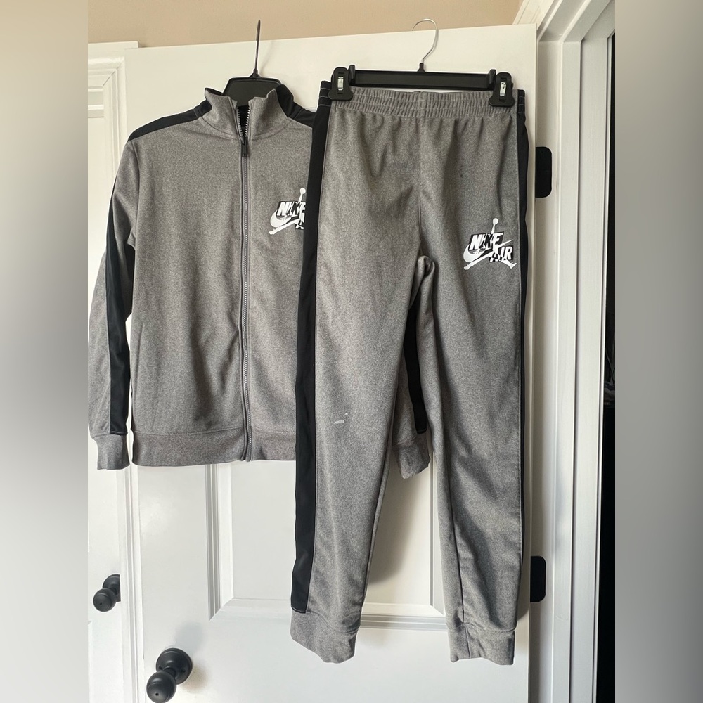Boys Nike Air Jordan Gray & Black Set